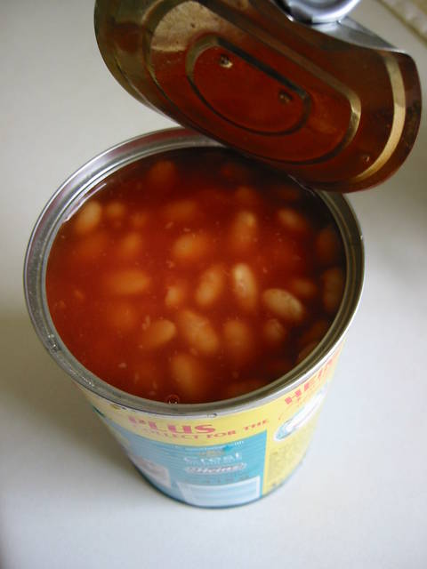 IMG_9003_freshly_opened_heinz_beans.JPG 